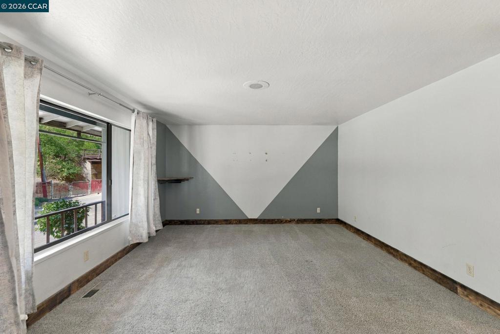 41152015 Property Photo 6