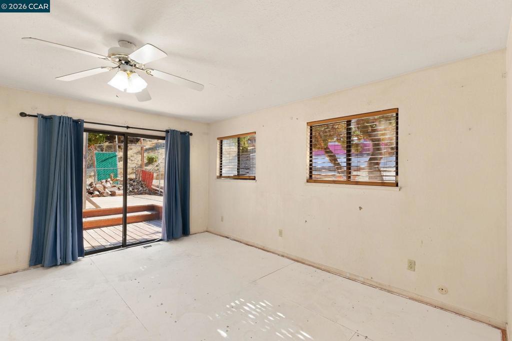 41152015 Property Photo 15