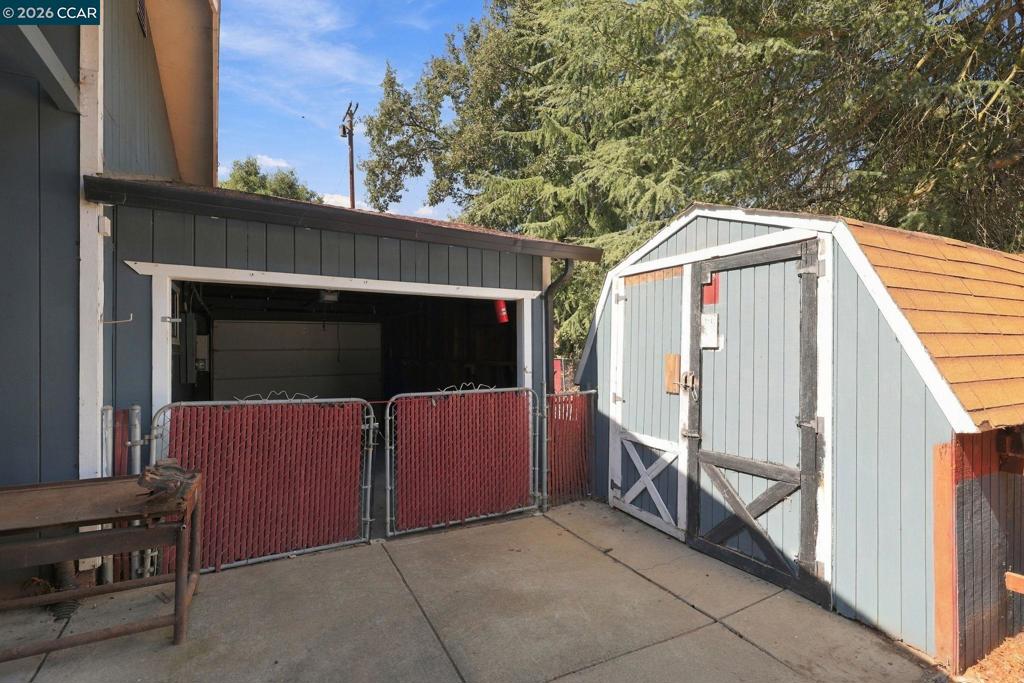 41152015 Property Photo 22
