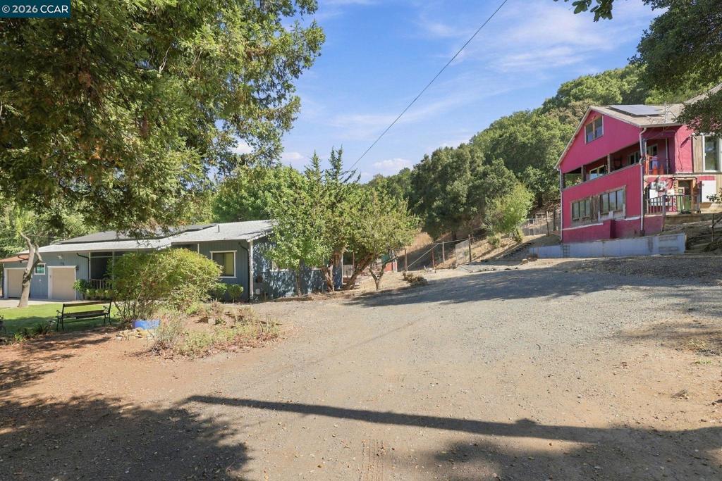 41152015 Property Photo 26