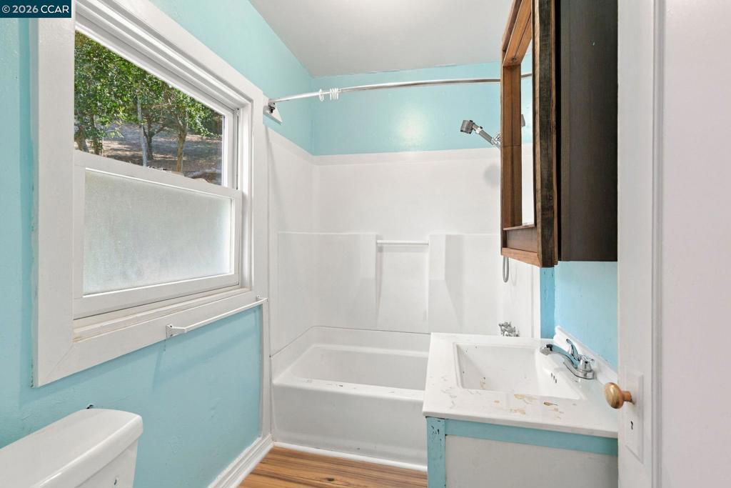 41152015 Property Photo 33