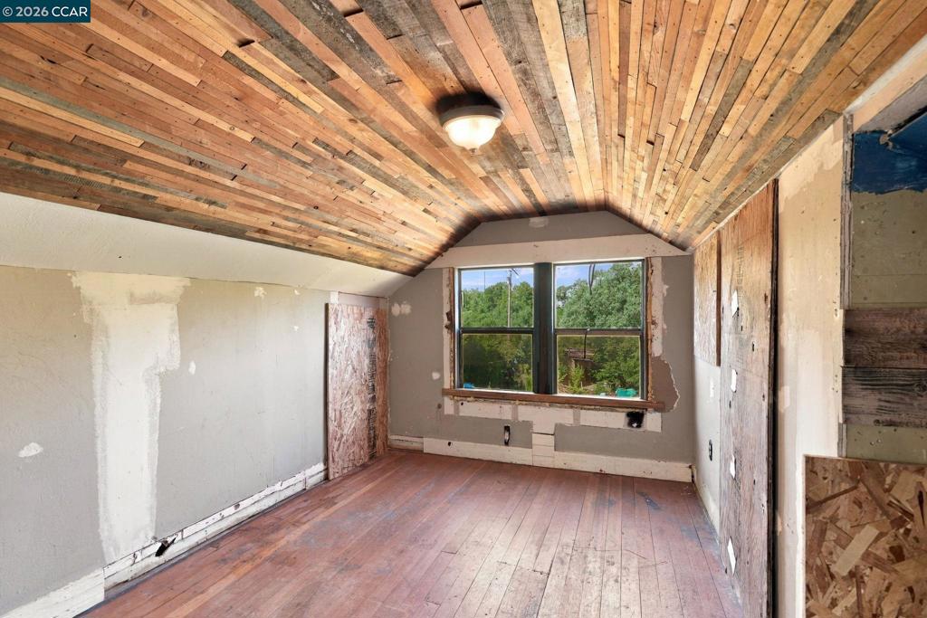41152015 Property Photo 36