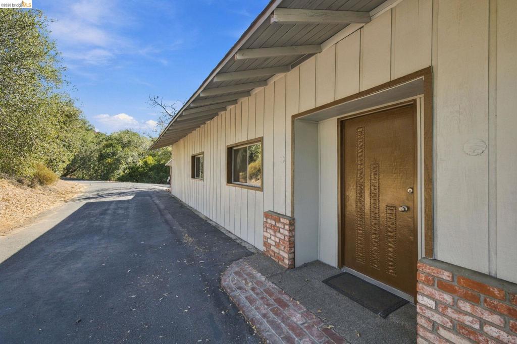 19871 S Panorama Property Photo 3