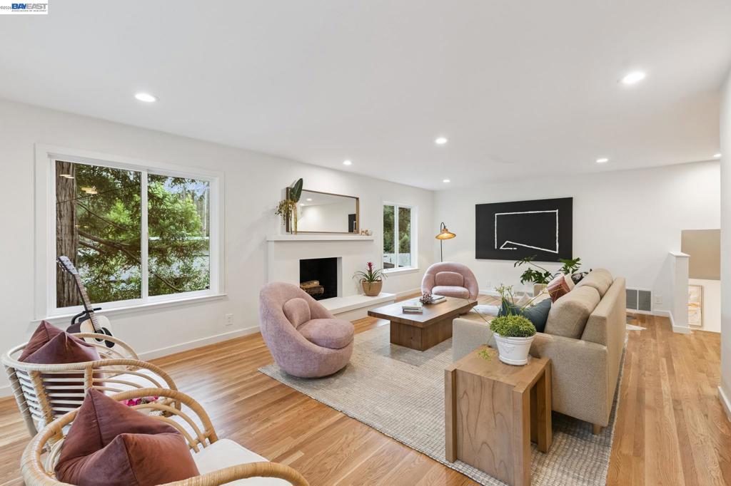 6661 Banning Dr Property Photo 4