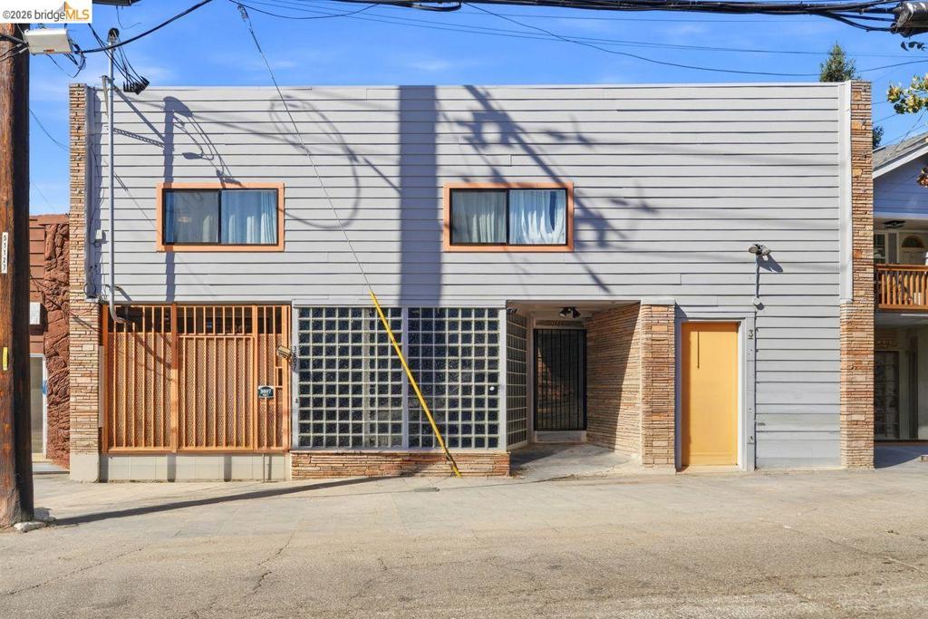 3607 Maple Ave Property Photo 1