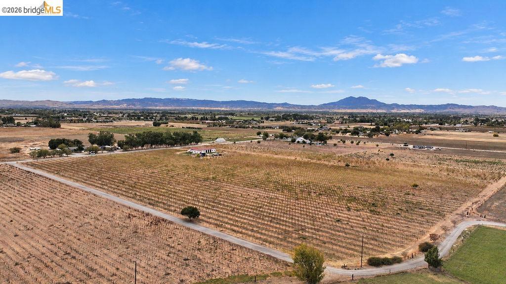 2600 Tule Ln Property Photo 5