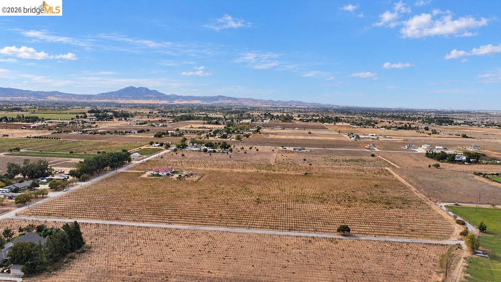 2600 Tule Ln Property Photo 12
