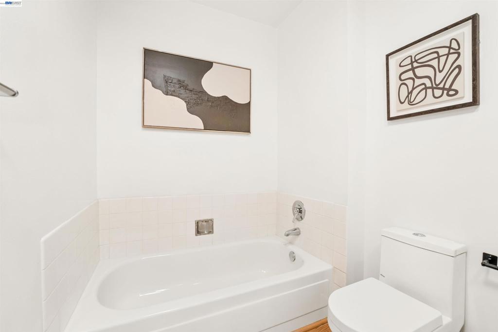 2107 Asenath Ct Property Photo 45