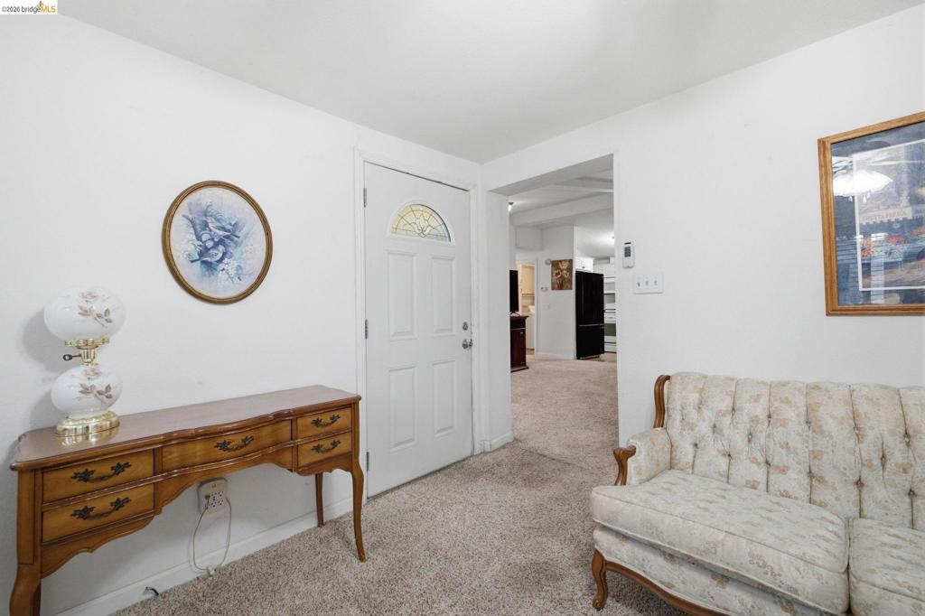 10956 Green St Property Photo 3