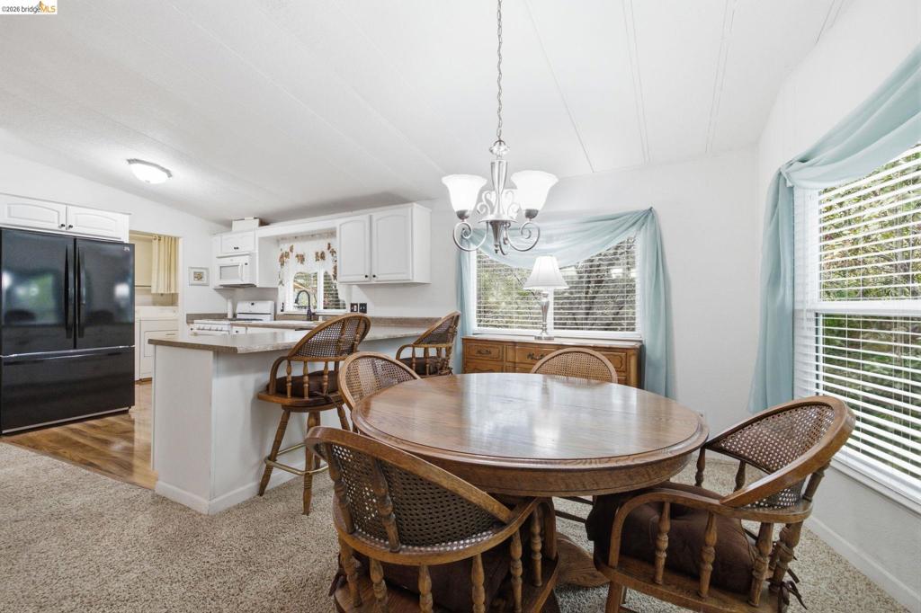 10956 Green St Property Photo 8