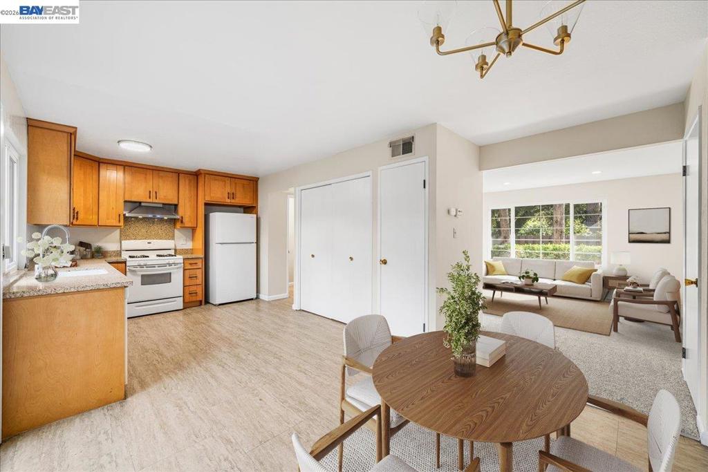 380 Serramonte Ter Property Photo 15