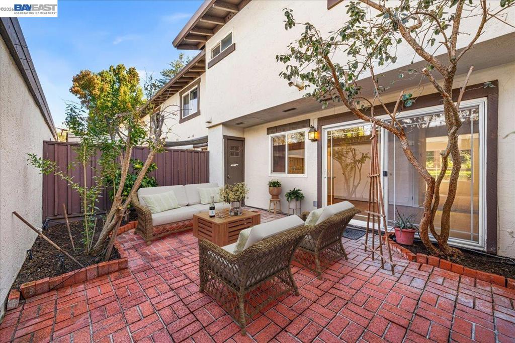 380 Serramonte Ter Property Photo 33