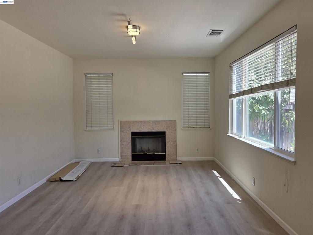 378 Alvarado St Property Photo 5