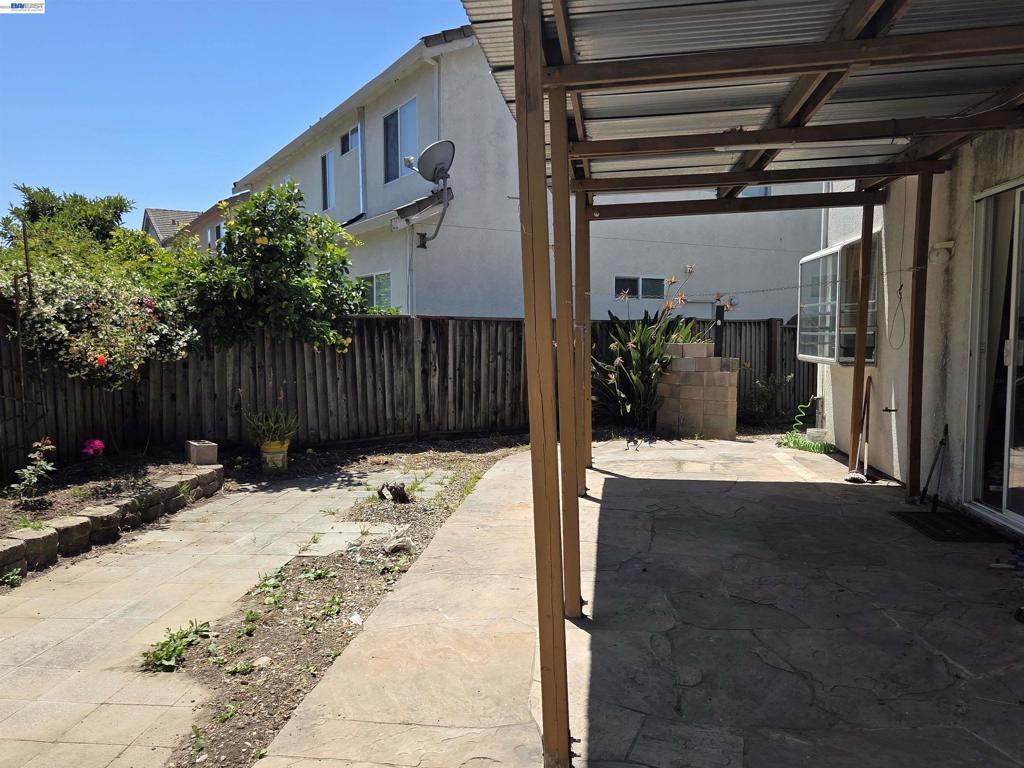 378 Alvarado St Property Photo 31