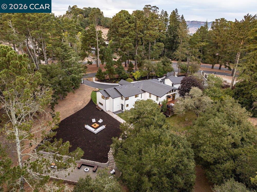 13555 Skyline Blvd Property Photo 3