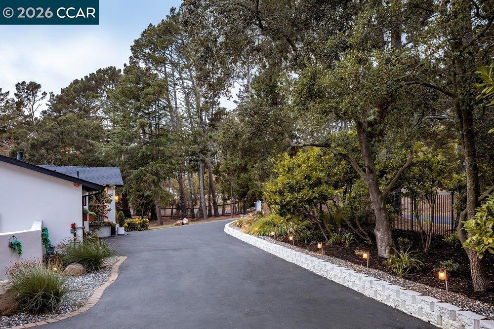 13555 Skyline Blvd Property Photo 52