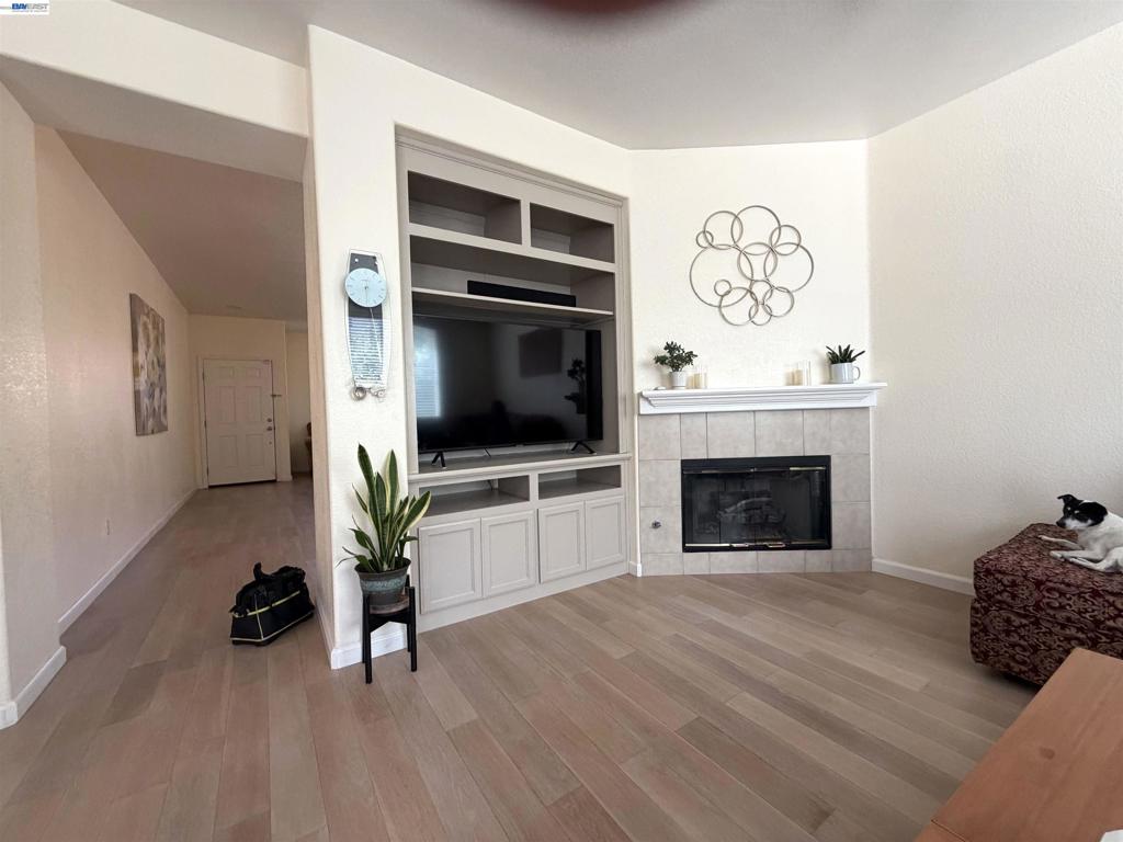 1116 Cunningham St Property Photo 5