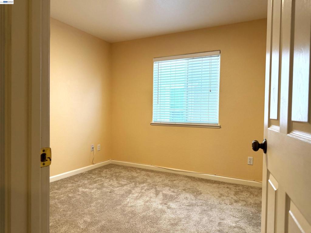 1116 Cunningham St Property Photo 16