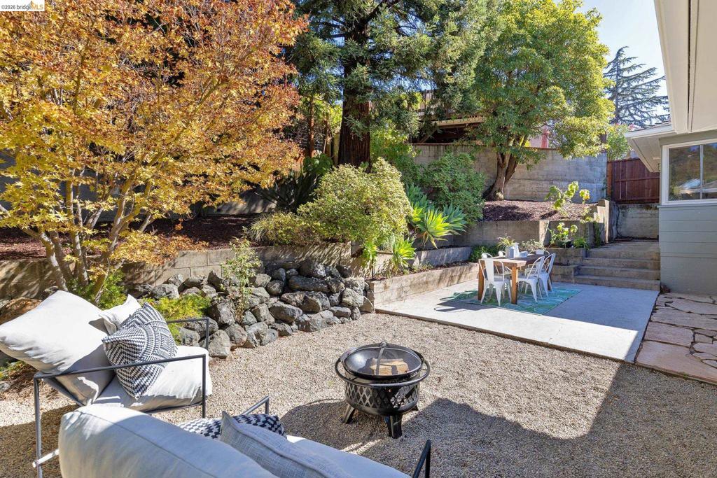 4330 Mountain Blvd Property Photo 31