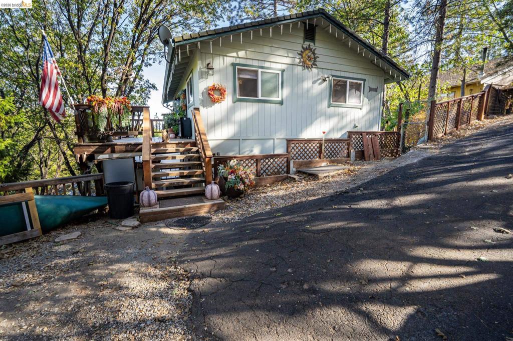 23965 Hitching Post Rd. Property Photo 1