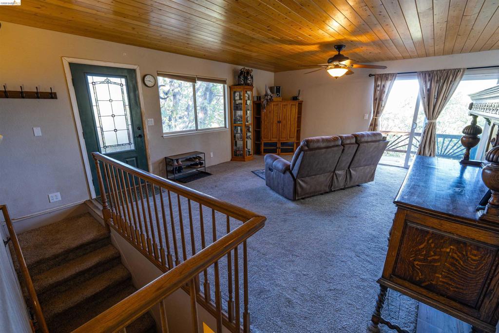 23965 Hitching Post Rd. Property Photo 4