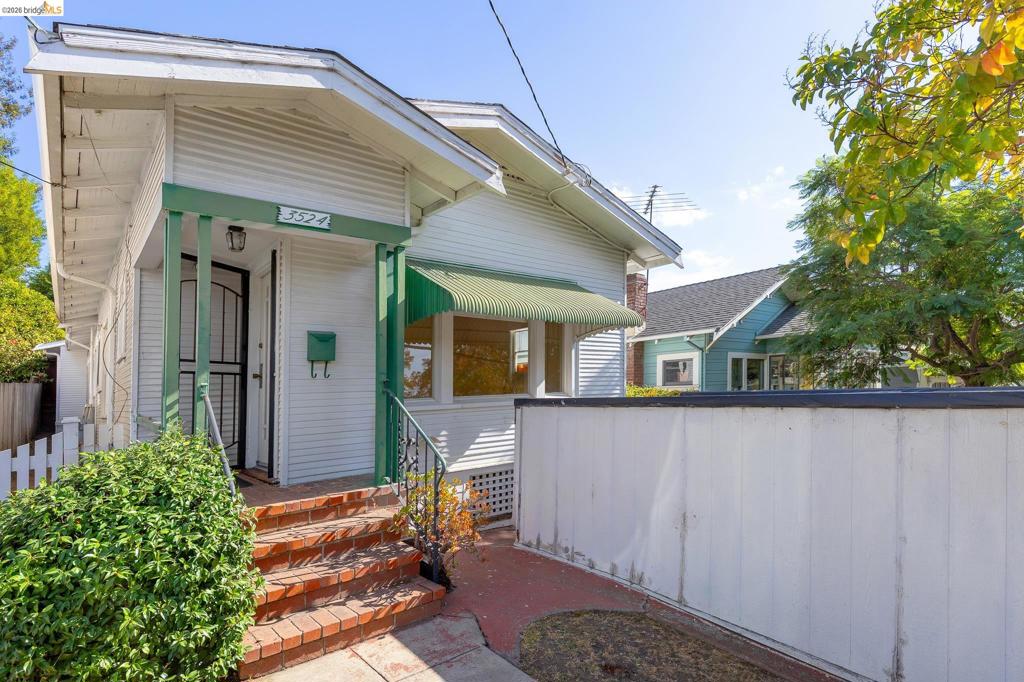 3524 Wisconsin St Property Photo 1