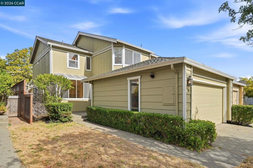 14 Hyannis Cove Property Photo 2