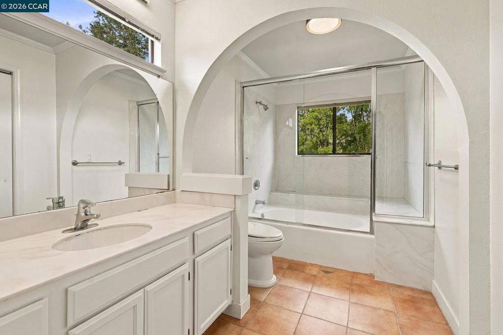 14 Hyannis Cove Property Photo 23