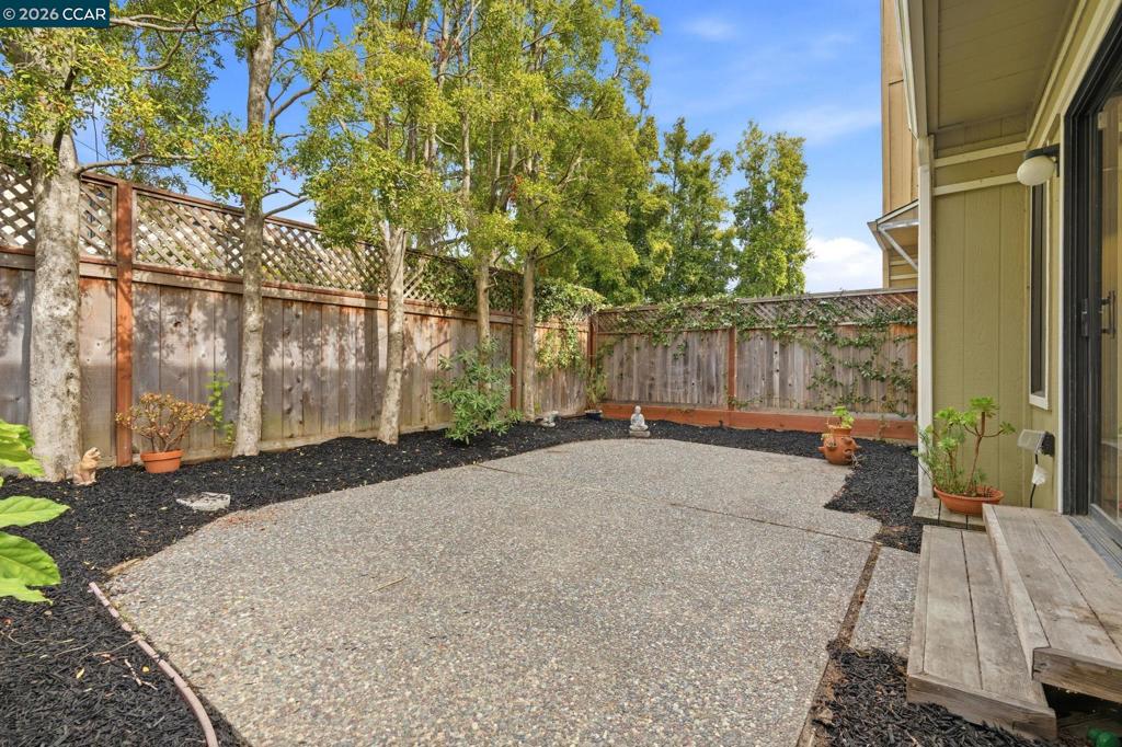 14 Hyannis Cove Property Photo 30
