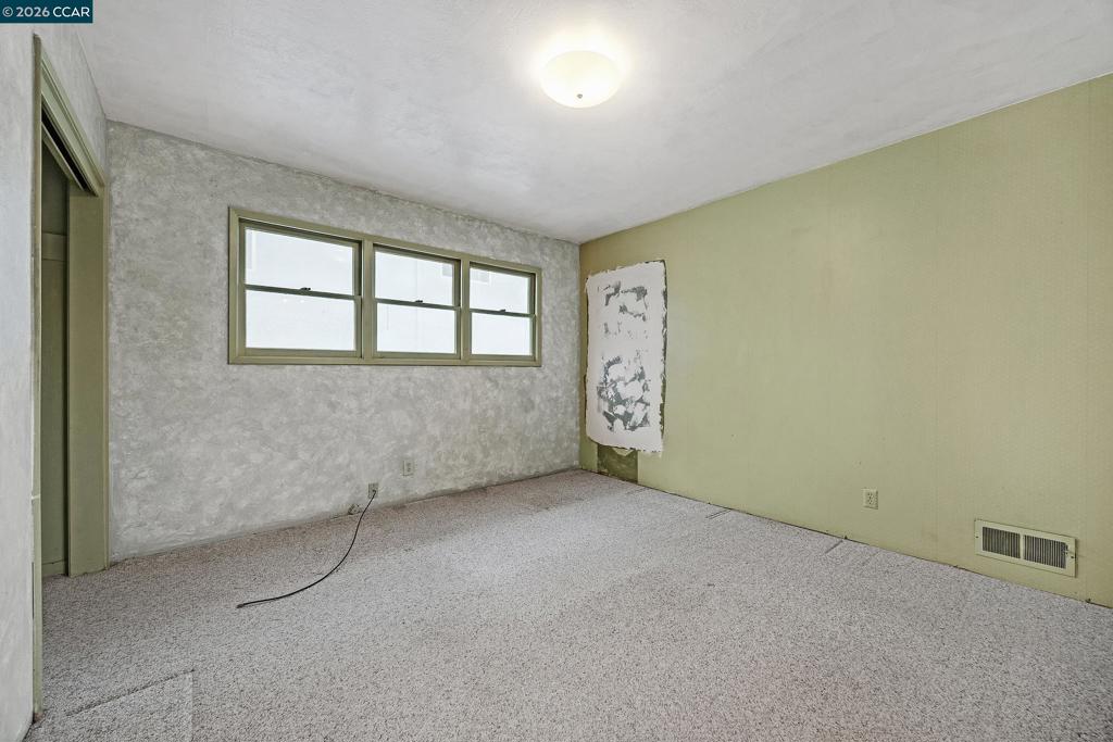 5642 Clinton Ave Property Photo 17