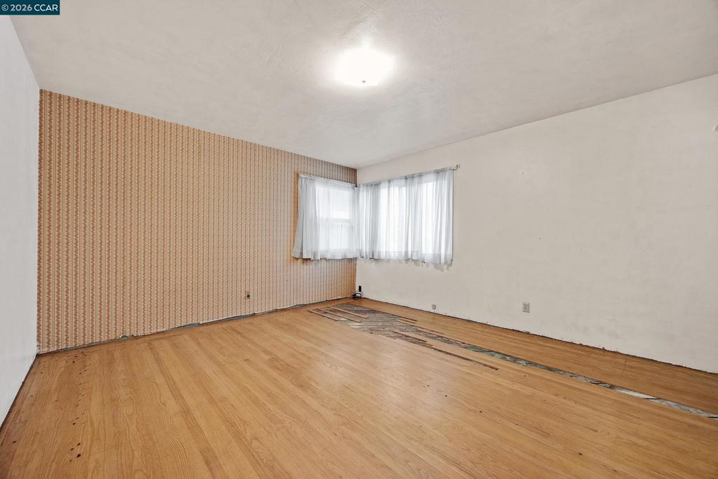 5642 Clinton Ave Property Photo 21