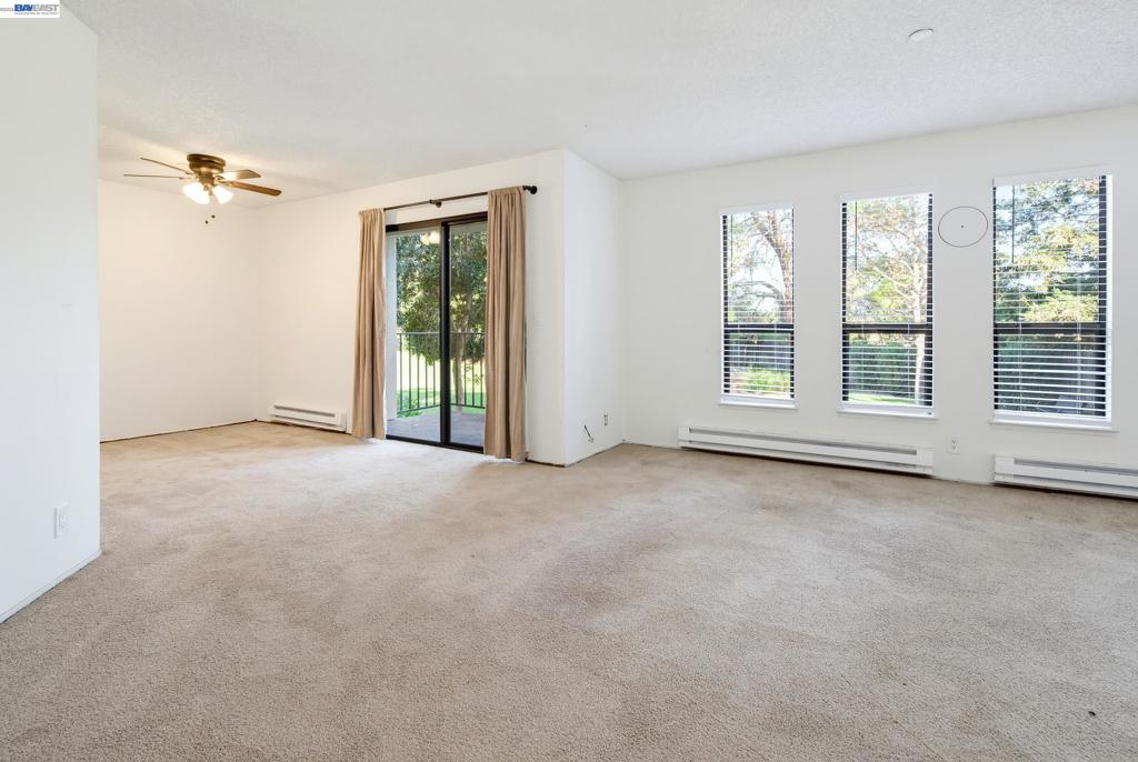 39400 Albany Common Apt C Property Photo 21