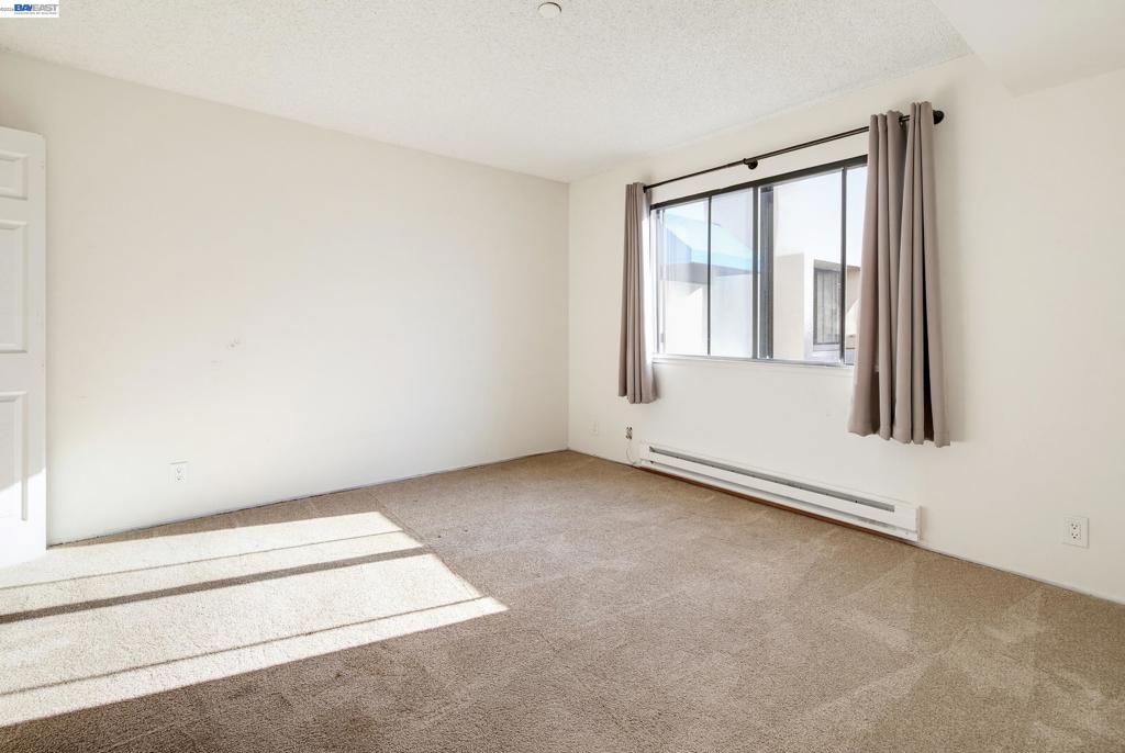 39400 Albany Common Apt C Property Photo 23