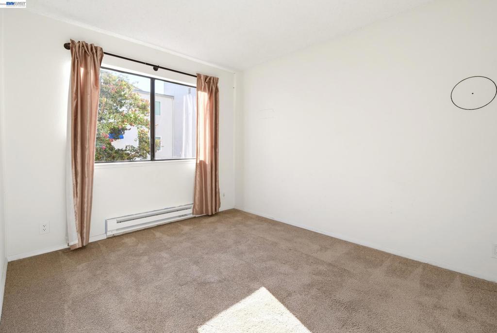 39400 Albany Common Apt C Property Photo 25