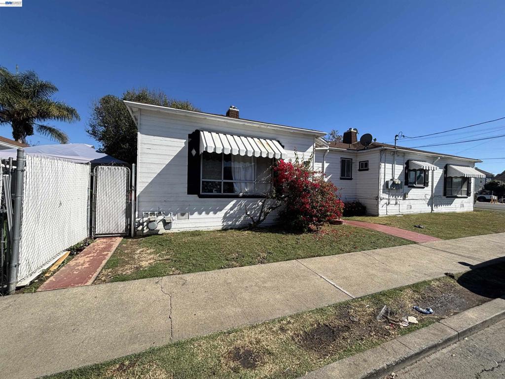 1701 90th Property Photo 23