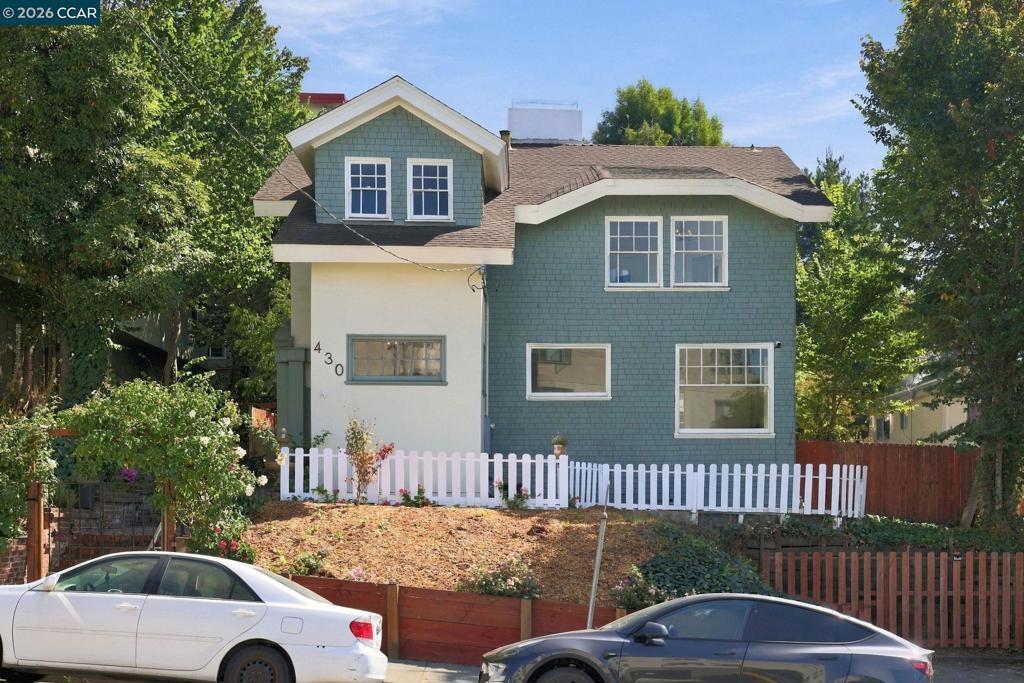 430 Adams St Property Photo