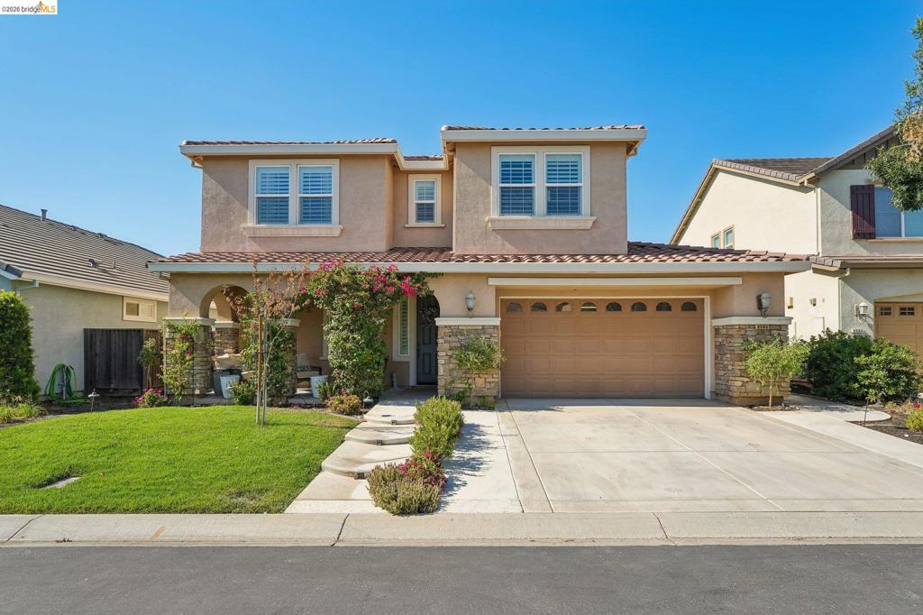 8586 Pinehollow Cir Property Photo 1