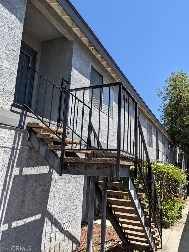 845 W Olive Avenue D Property Photo 5