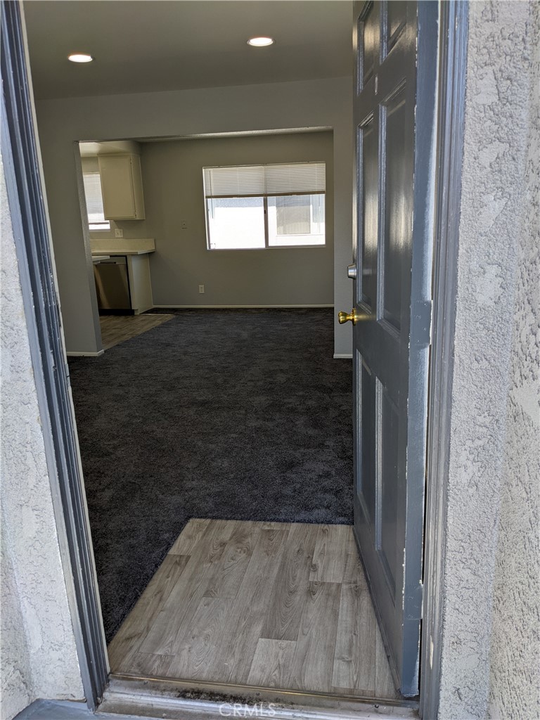 845 W Olive Avenue D Property Photo 6