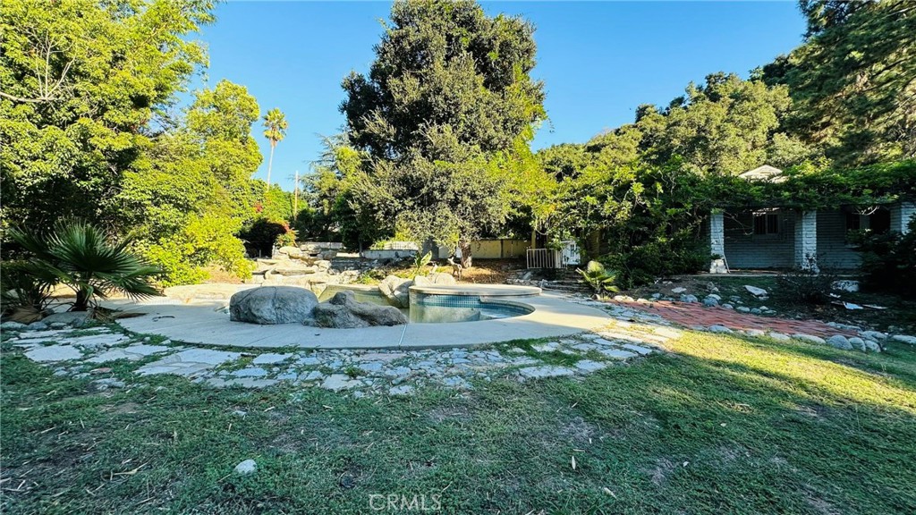 18 Woodlyn Lane Property Photo 9
