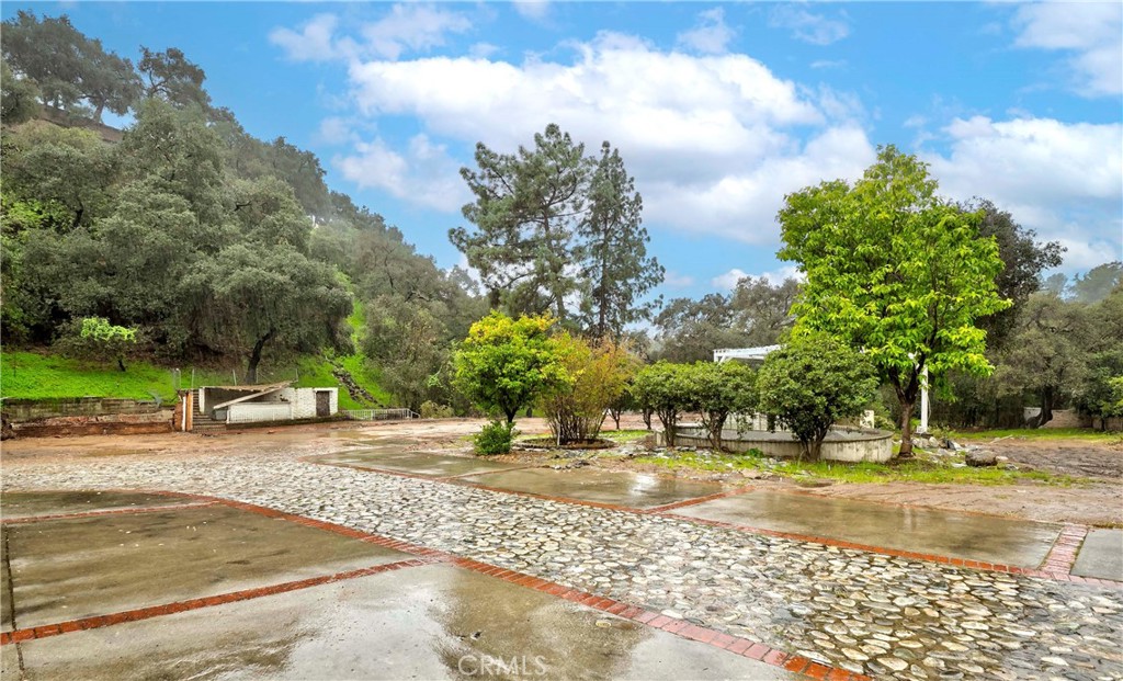18 Woodlyn Lane Property Photo 10