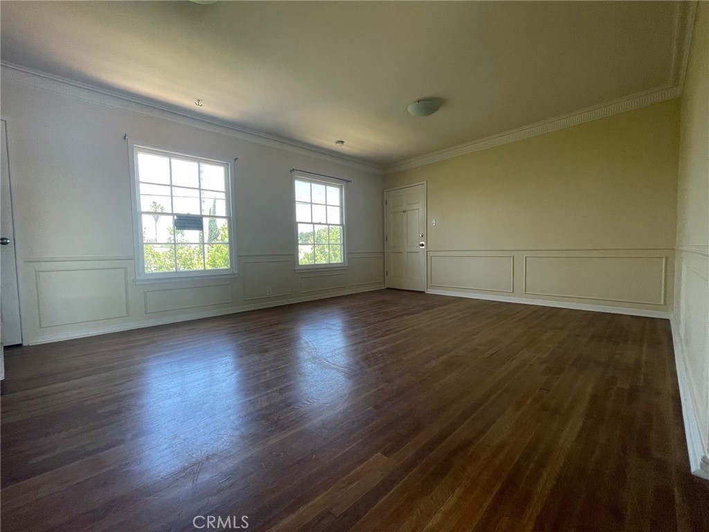 2018 W 39th Street Property Photo 8