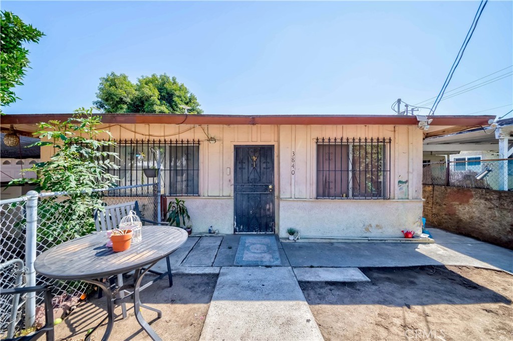 3840 Durfee Avenue Property Photo 1