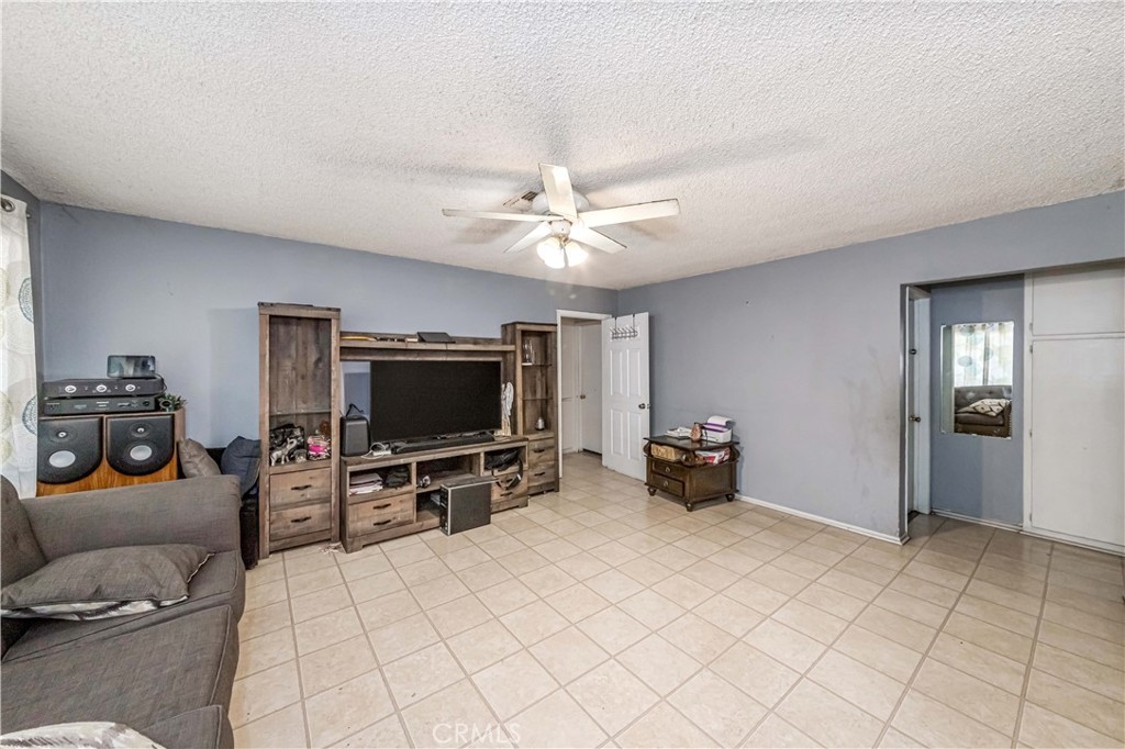3840 Durfee Avenue Property Photo 4