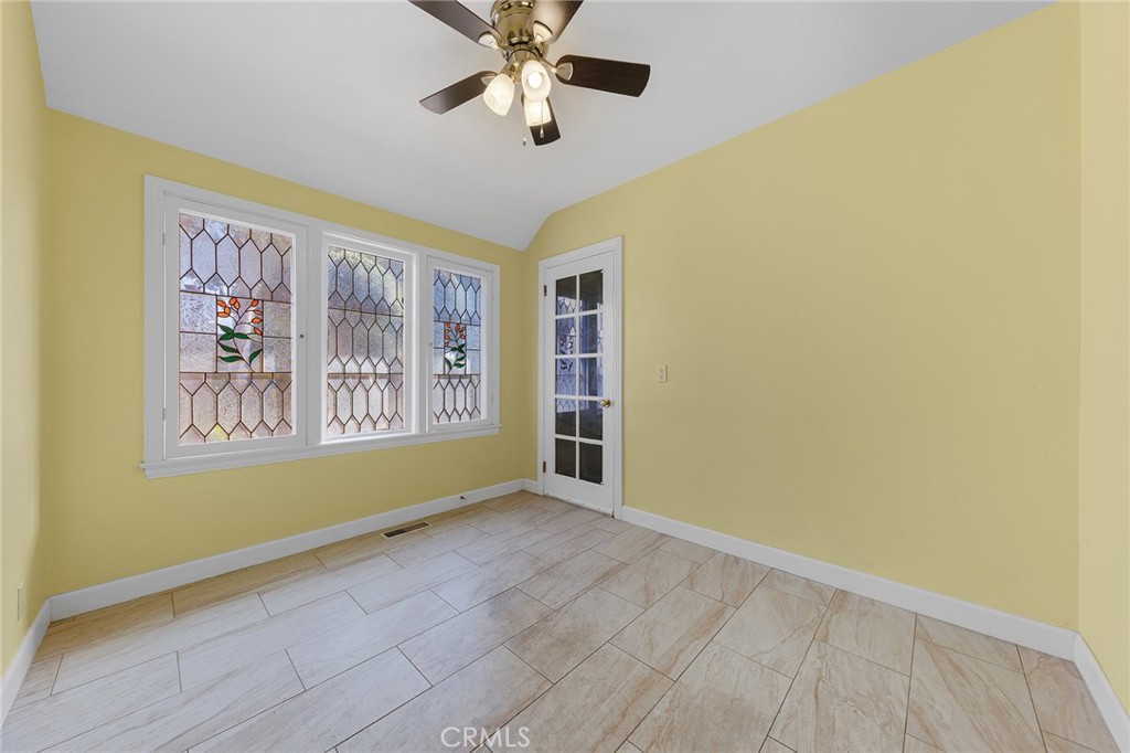 428 N Del Mar Avenue Property Photo 9
