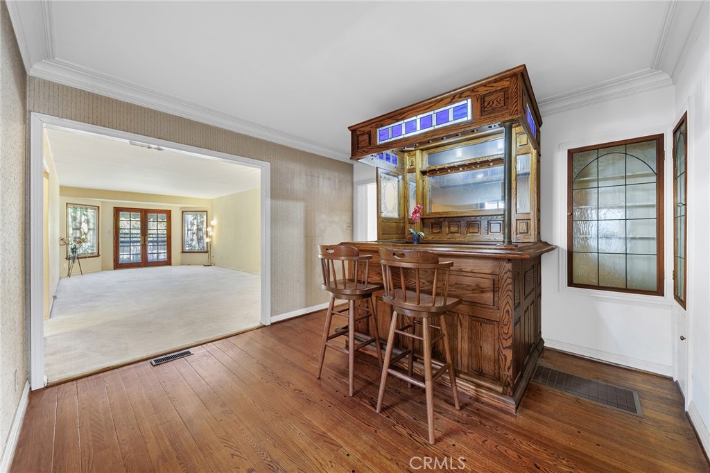 428 N Del Mar Avenue Property Photo 10