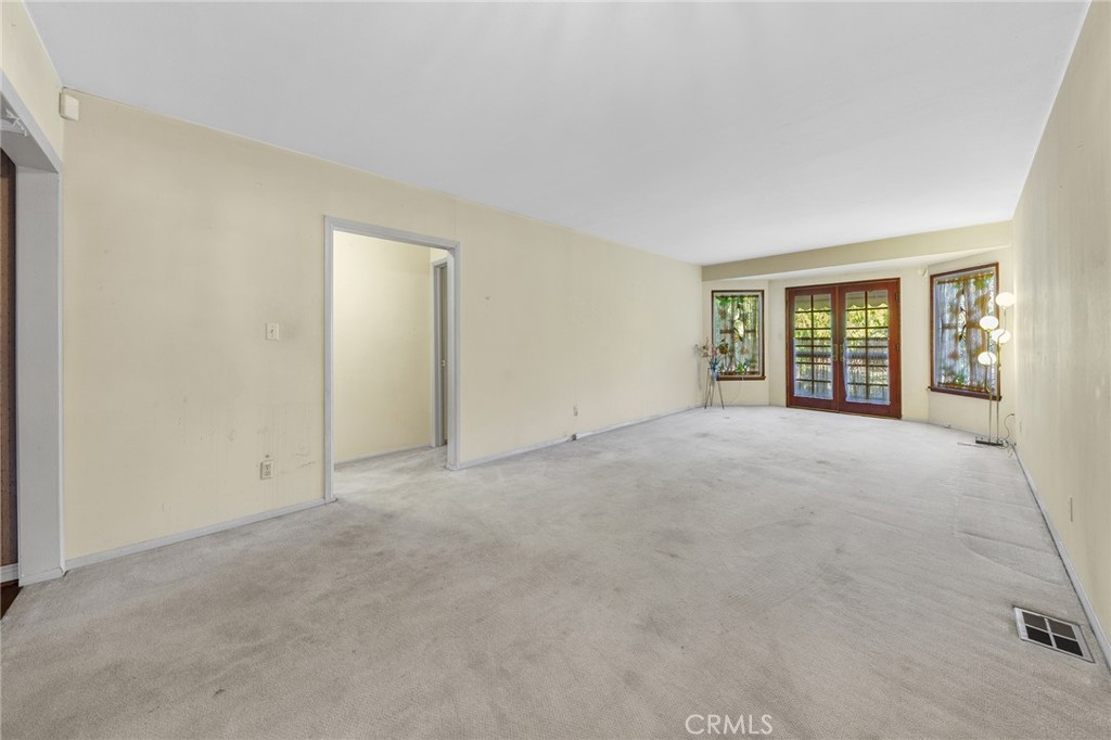 428 N Del Mar Avenue Property Photo 12