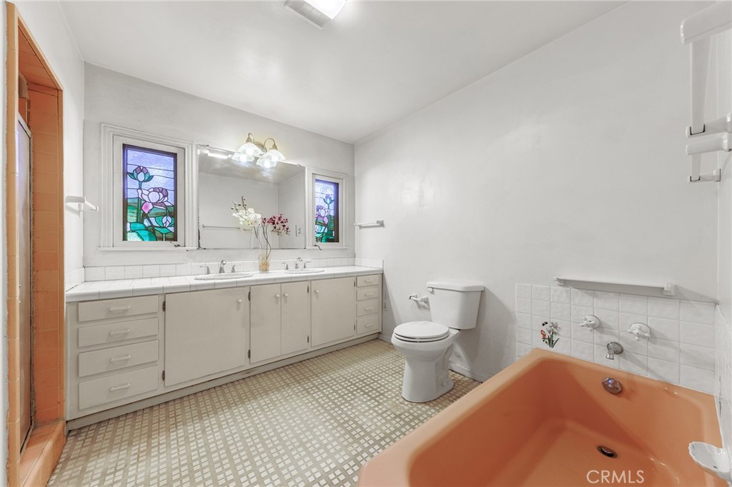 428 N Del Mar Avenue Property Photo 14