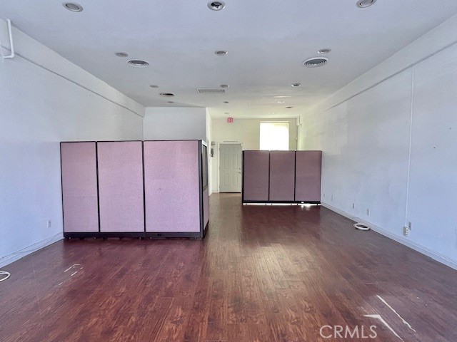 927 S San Gabriel Boulevard Property Photo 3