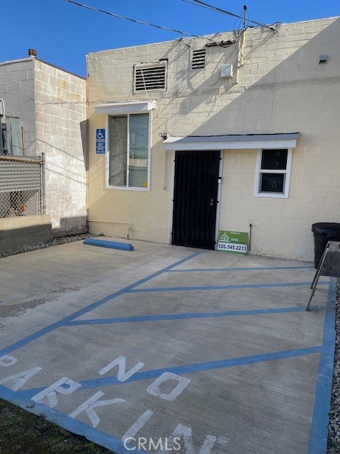927 S San Gabriel Boulevard Property Photo 5